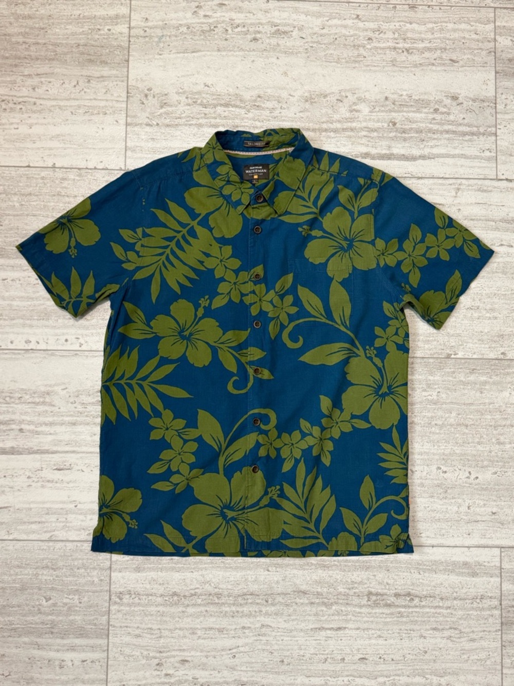 Quicksilver Waterman Hawaiian Shirt Men Large Resort Wear Summer